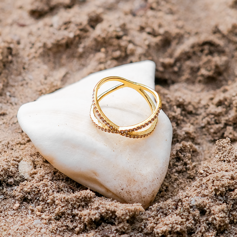 Ria Gold Diamond Cross Ring